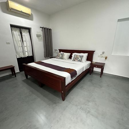 The Villa Romantica Nedumbassery Exterior foto