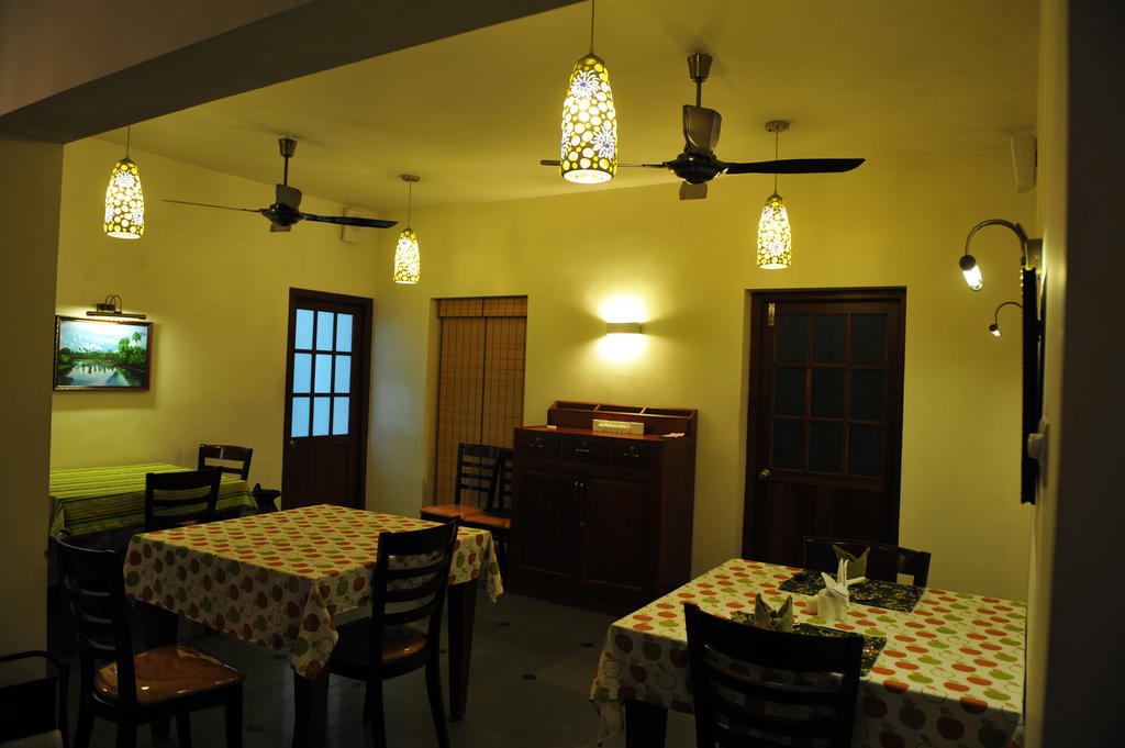 The Villa Romantica Nedumbassery Exterior foto