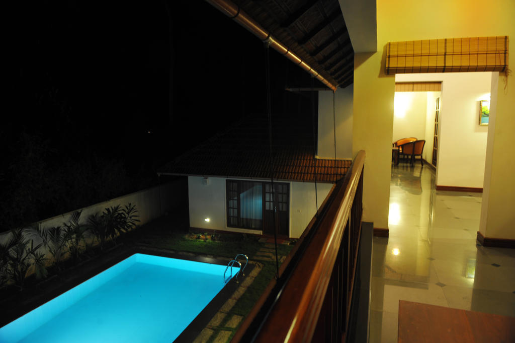 The Villa Romantica Nedumbassery Exterior foto